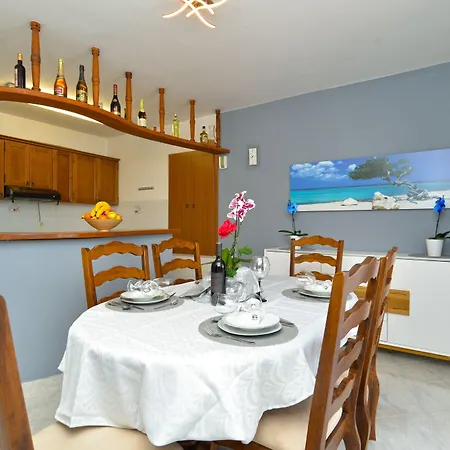 Appartamento Violete 742 *