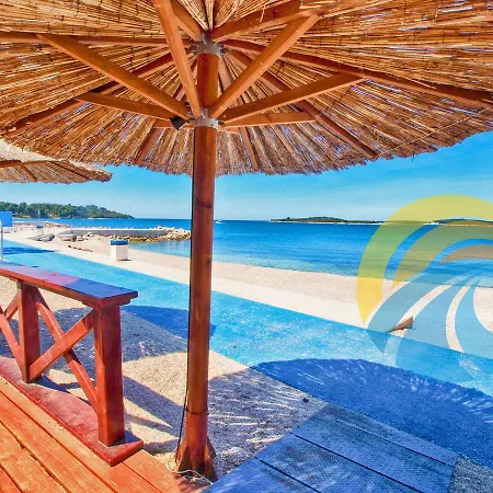 Violete 742 Daire Pula