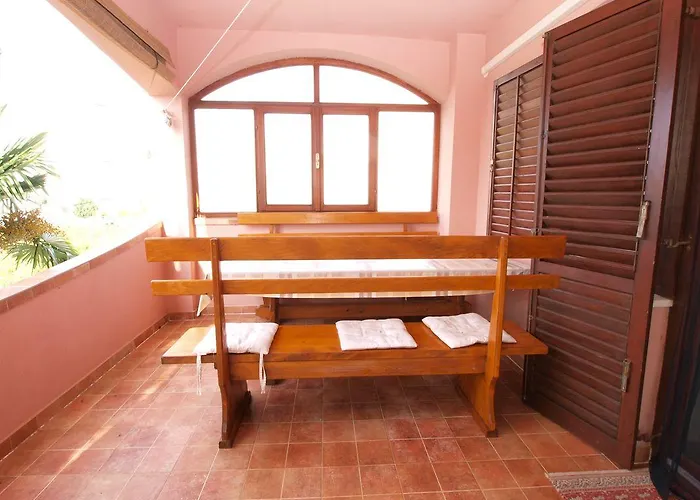 Violete 742 Apartman Pula