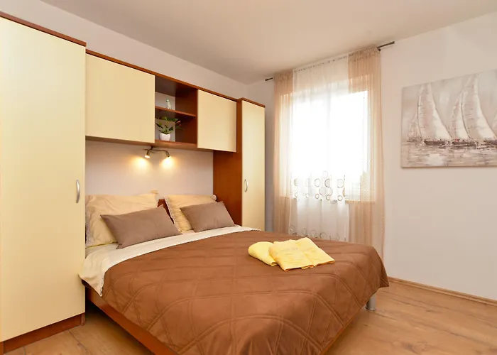 Violete 742 Apartman *