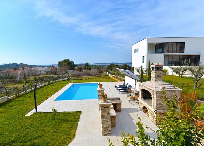 Violete 742 Apartment