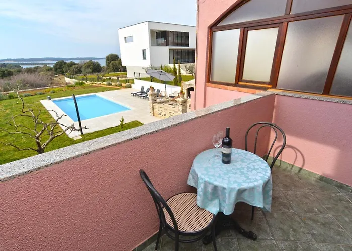 Violete 742 Apartment *