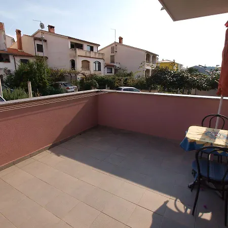 Violete 742 * بولا