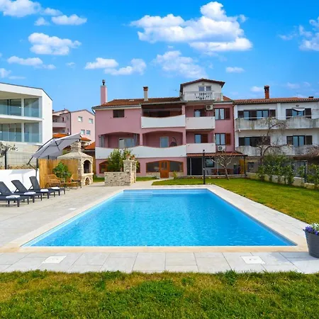 Apartamento Violete 742 *